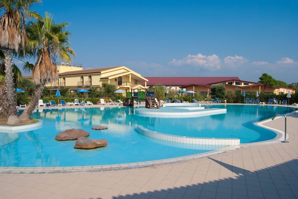 Horse Country Resort Congress & Spa - Hotel Ribot Arborea Exterior photo