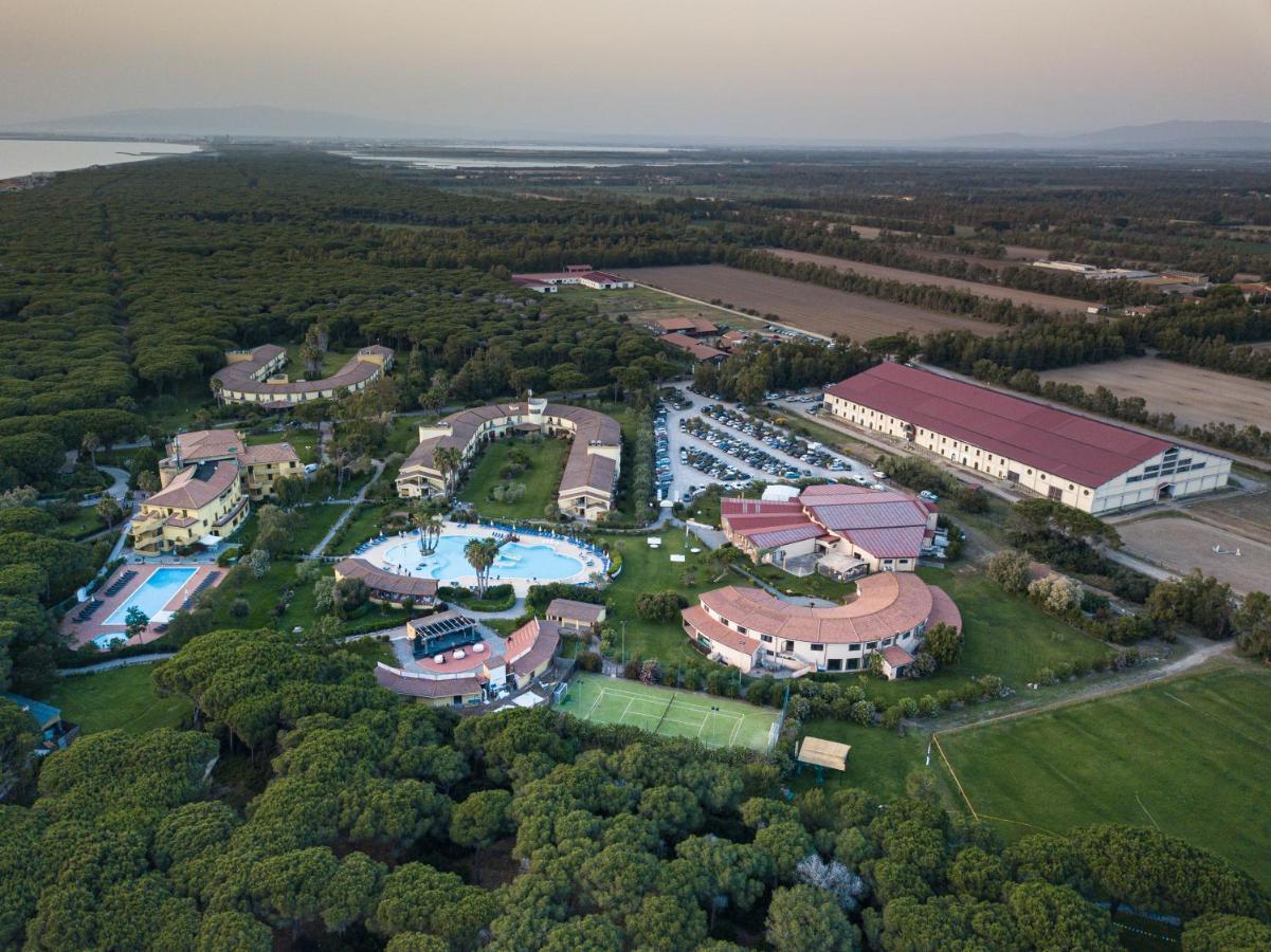 Horse Country Resort Congress & Spa - Hotel Ribot Arborea Exterior photo