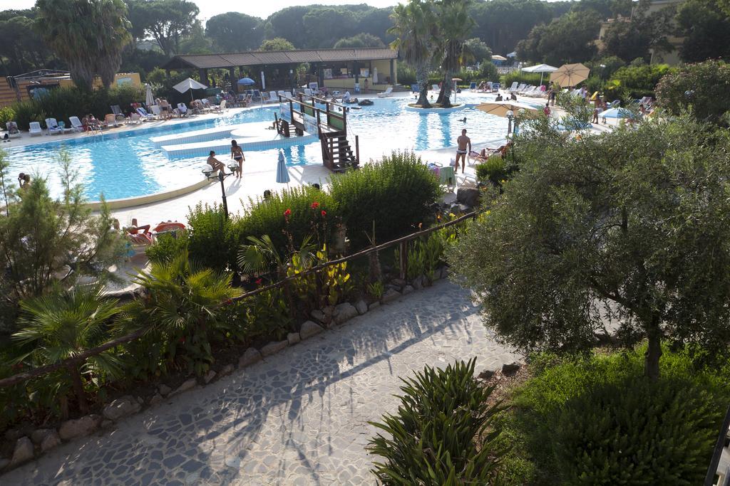 Horse Country Resort Congress & Spa - Hotel Ribot Arborea Exterior photo